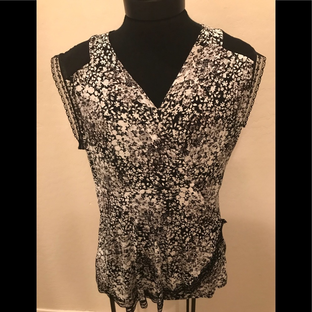 LUCY & LAUREL Sz XL TOP
